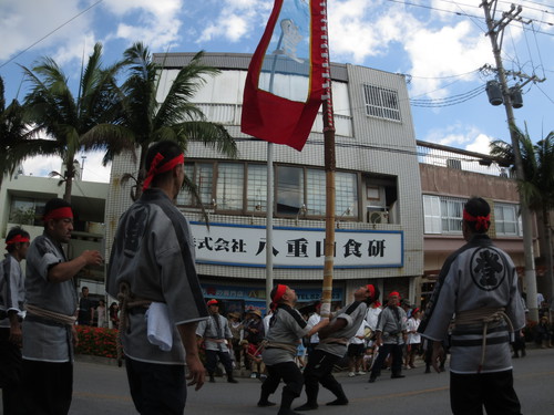 登野城字会旗頭.JPG